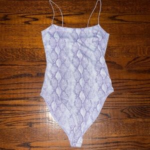 Forever 21 lilac purple snake print body suit